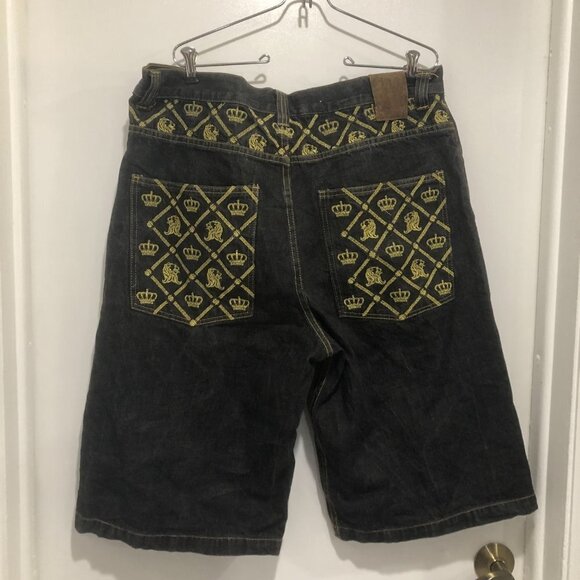 𝅺vintage Men's Johnny Blaze lion & crown jean shorts Size 38 - Picture 2 of 4